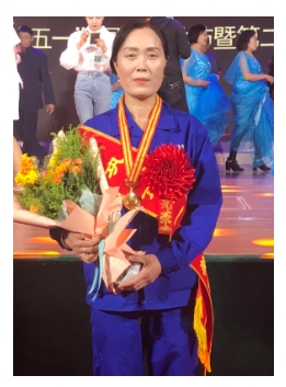 20年匠心守護(hù) | 牛艷麗：用雙手托起千萬(wàn)家的幸福，以真心書(shū)寫(xiě)家政人的芳華~